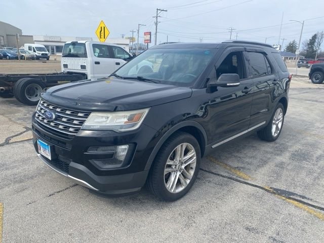 Used 2016 Ford Explorer XLT with VIN 1FM5K8D89GGA17651 for sale in Bloomington, IL