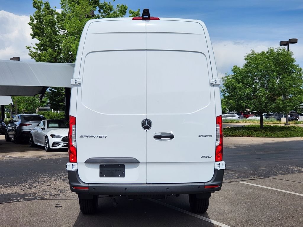 New 2026 ARCTIC WHITE Mercedes-Benz CARGO image 7