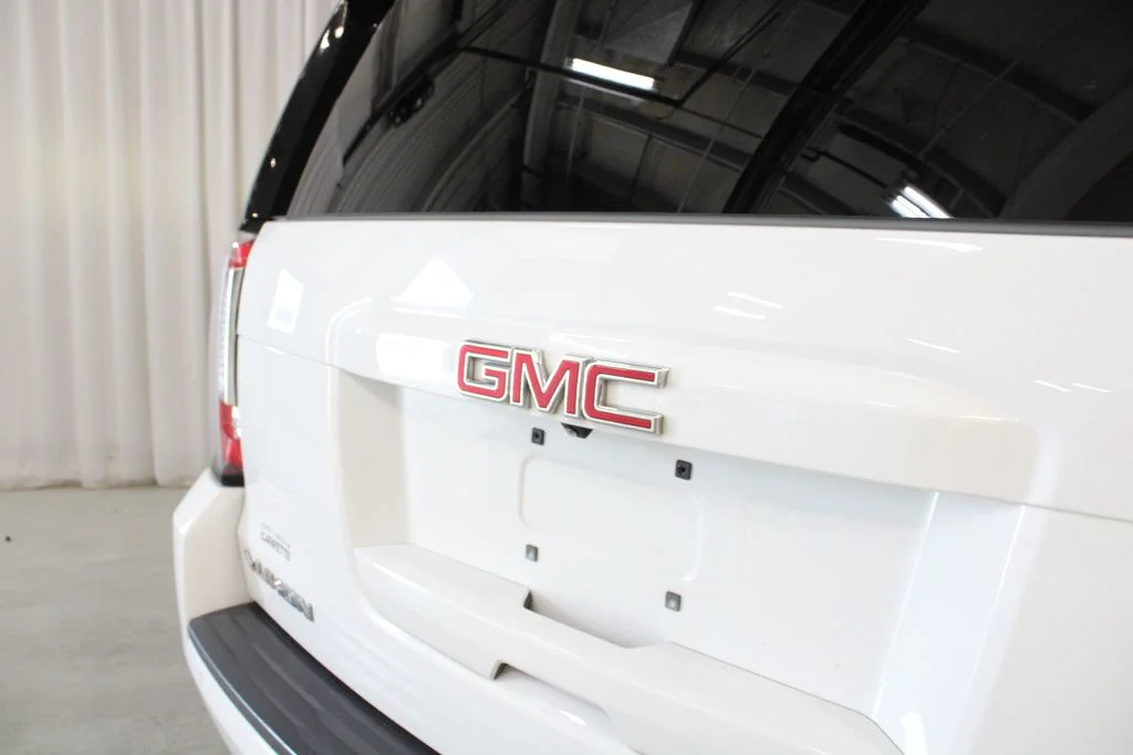 Used 2016 White GMC SLT image 35