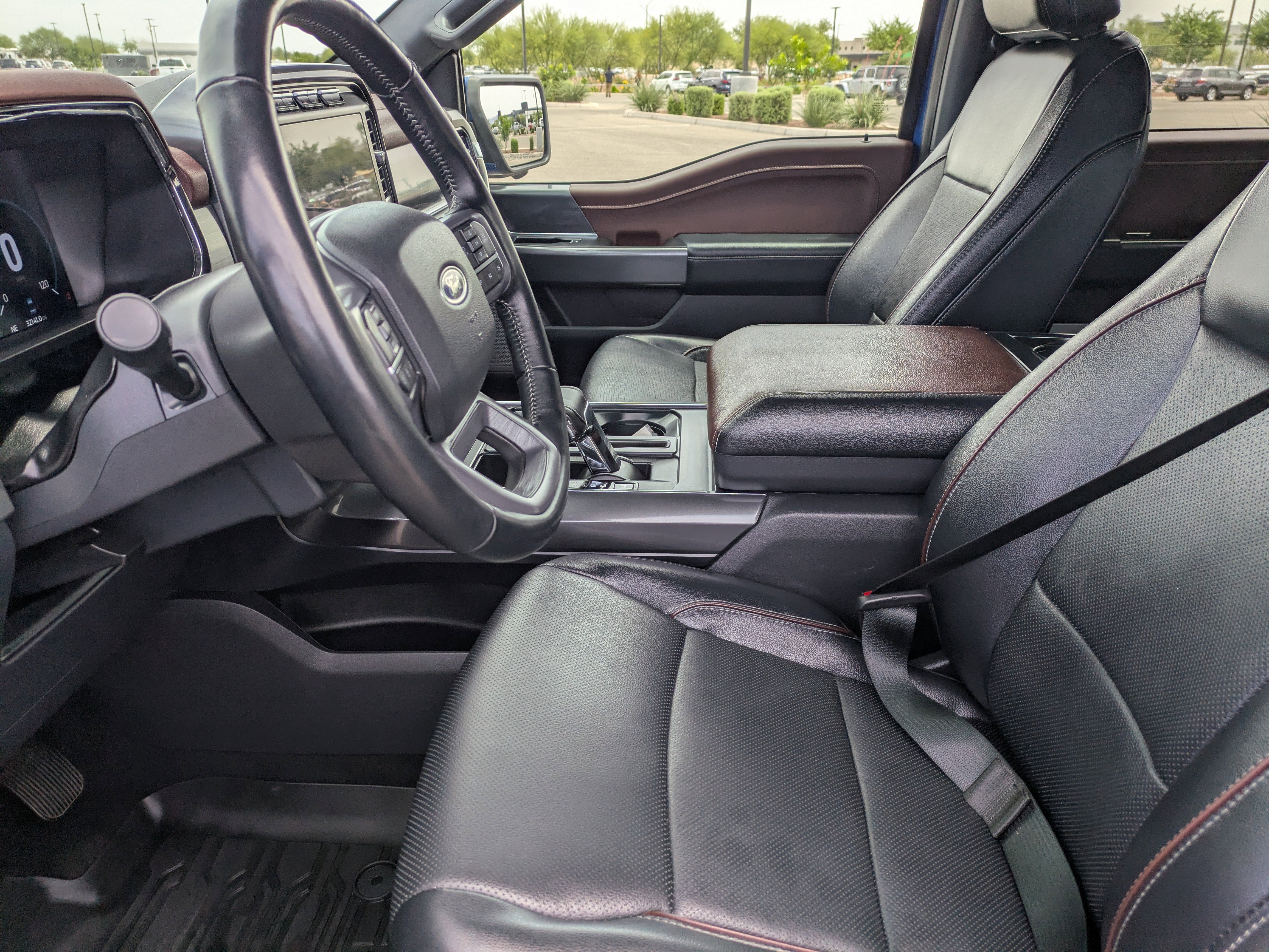 Used 2023 Blue Metallic Ford LARIAT image 24