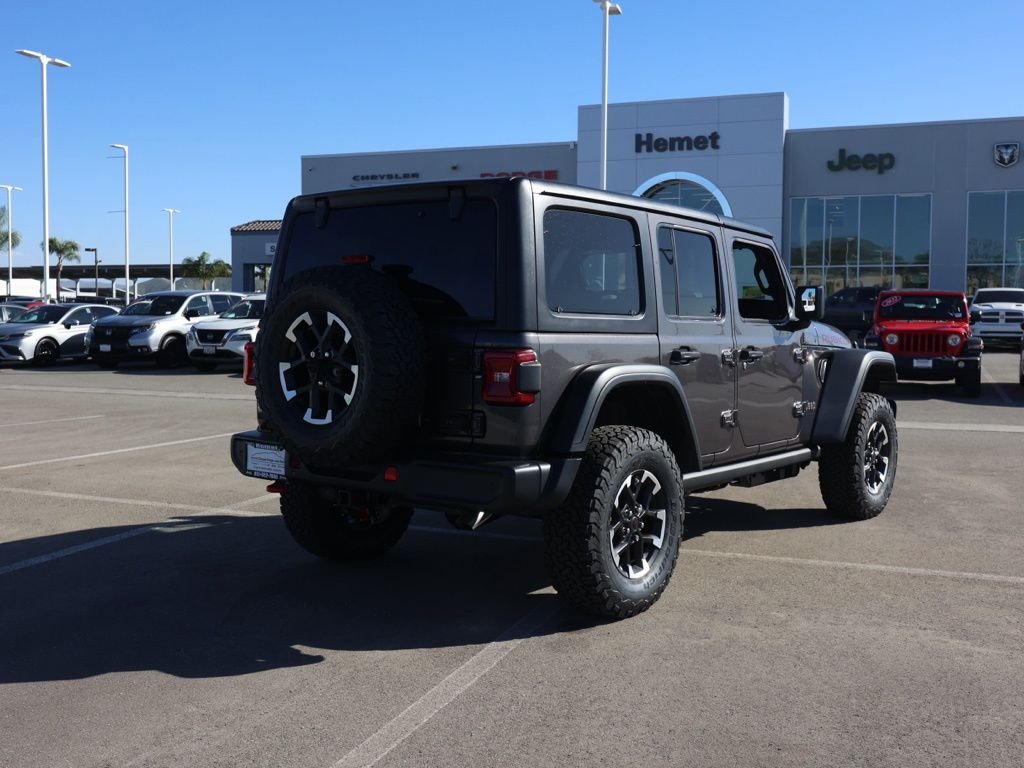 New 2026 Granite Crystal Metallic Clear-Coat Exterior Paint Jeep Rubicon image 3