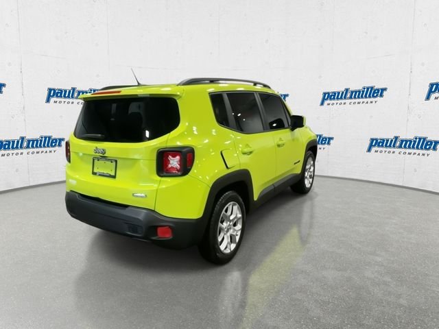 Used 2017 Green Jeep Latitude image 11