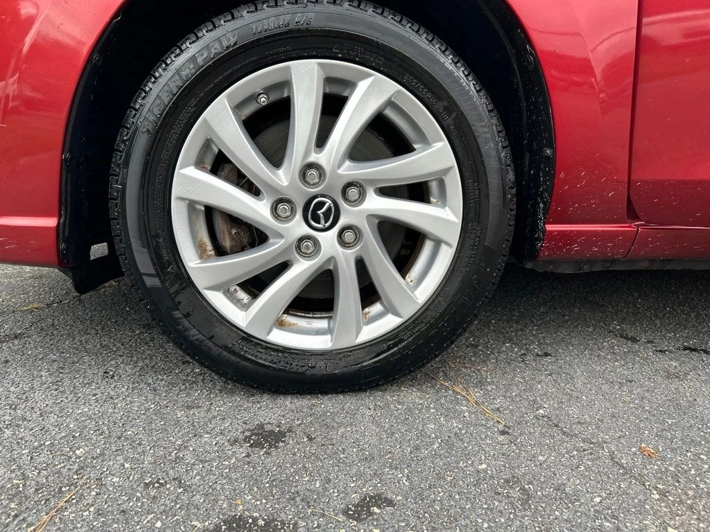 Used 2014 Red Mazda Sport image 11