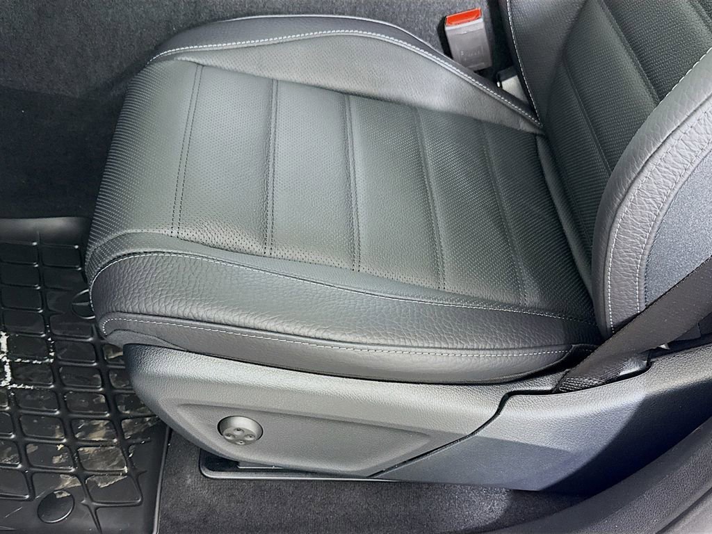 New 2026 Polar White Mercedes-Benz GLE 450 image 54