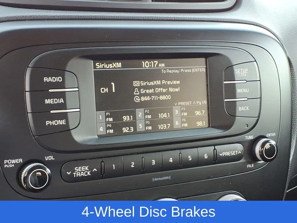 Used 2018 White Kia Base image 8