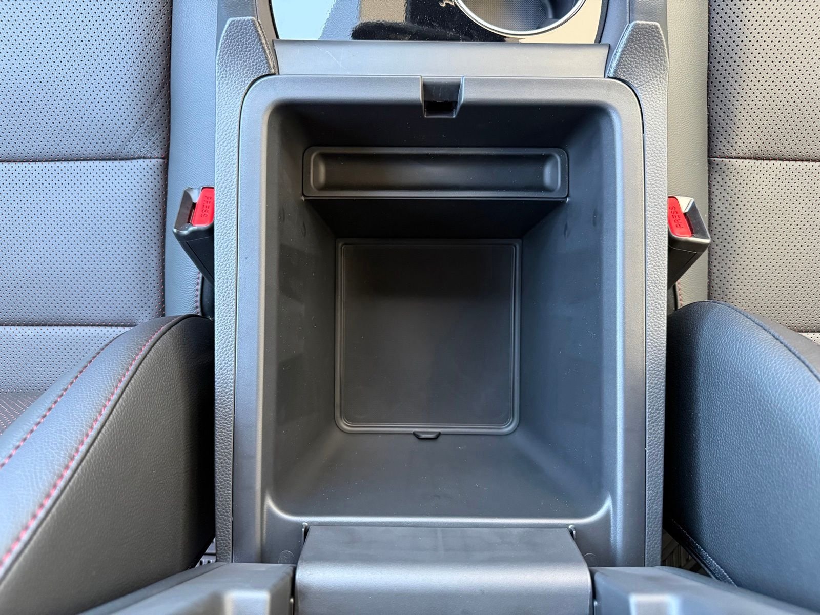 New 2026 Platinum White Pearl Honda Black Edition image 31