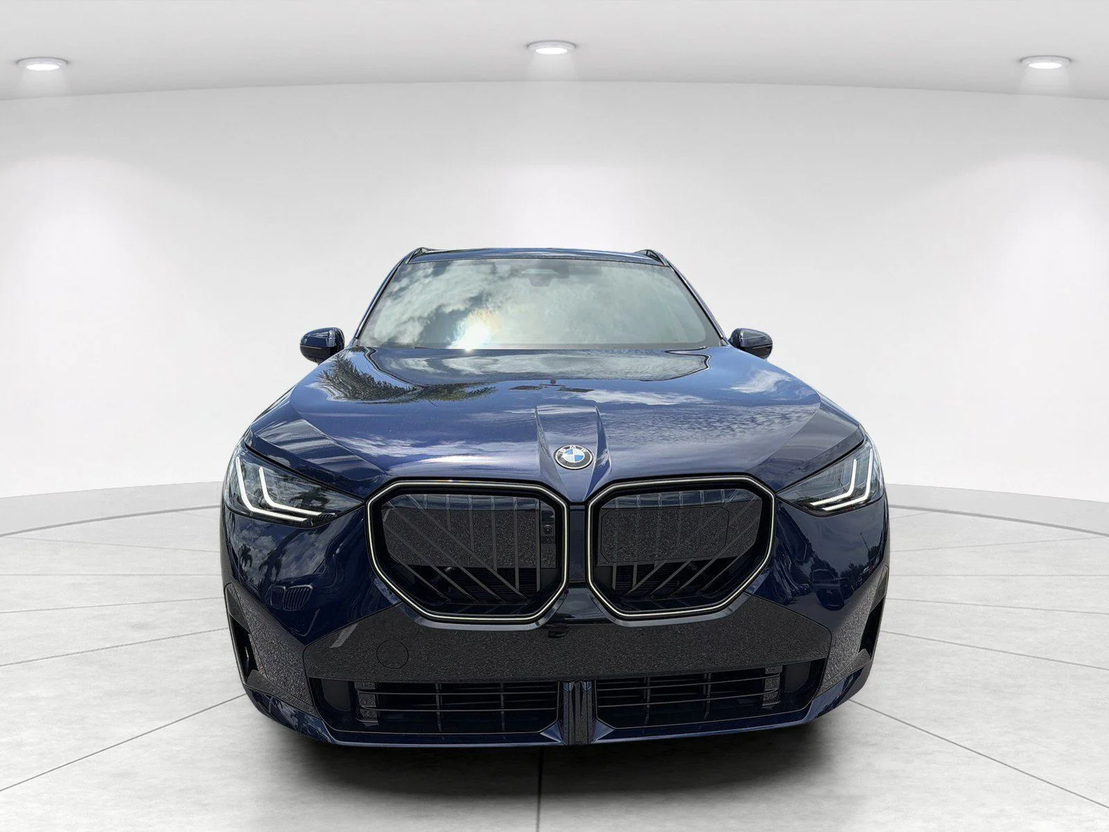 New 2026 Tanzanite Blue II Metallic BMW 30 xDrive image 2