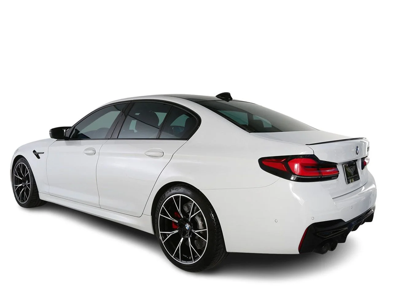 Used 2022 White BMW Competition image 11