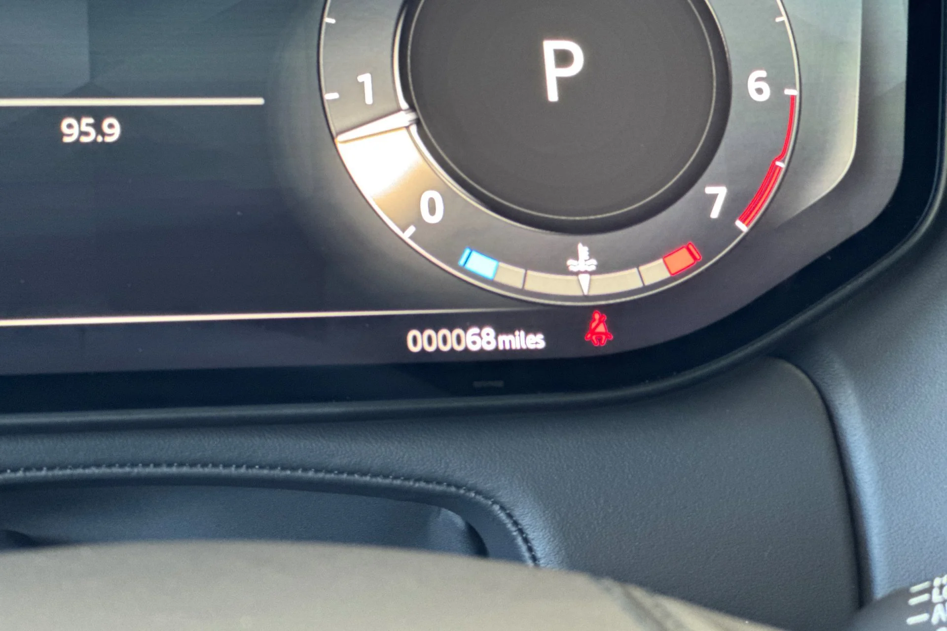 New 2026 Santorini Black Land Rover SE image 28