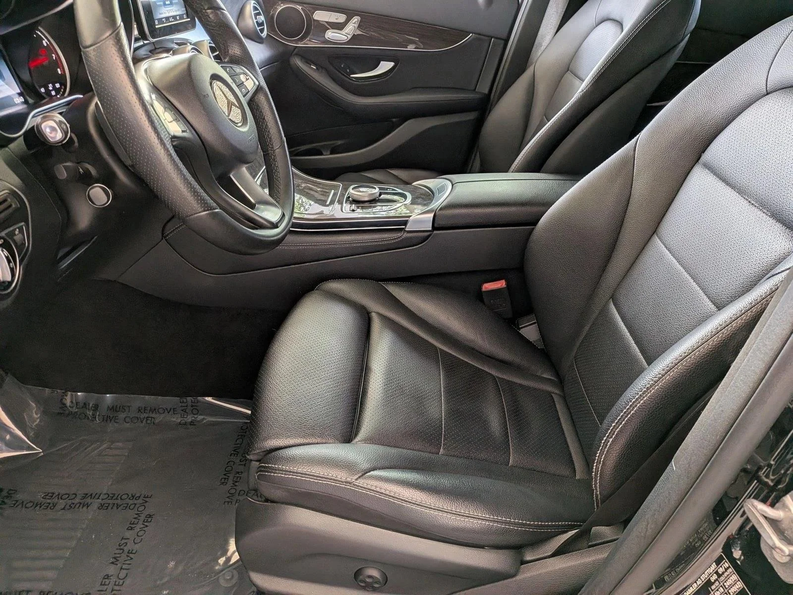 Used 2017 Black Mercedes-Benz GLC 300 image 15