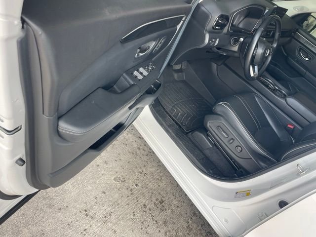 Used 2025 White Honda Elite image 18