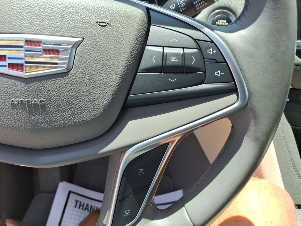 Used 2018 Silver Cadillac Luxury image 21