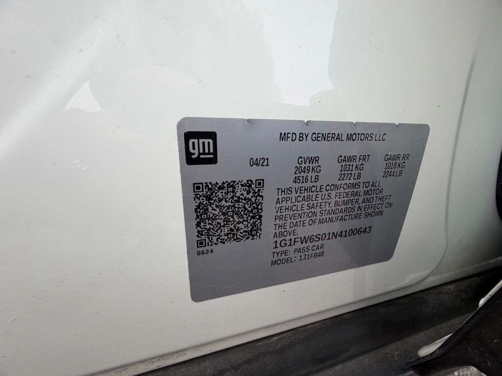 Used 2022 White Chevrolet 1LT image 43