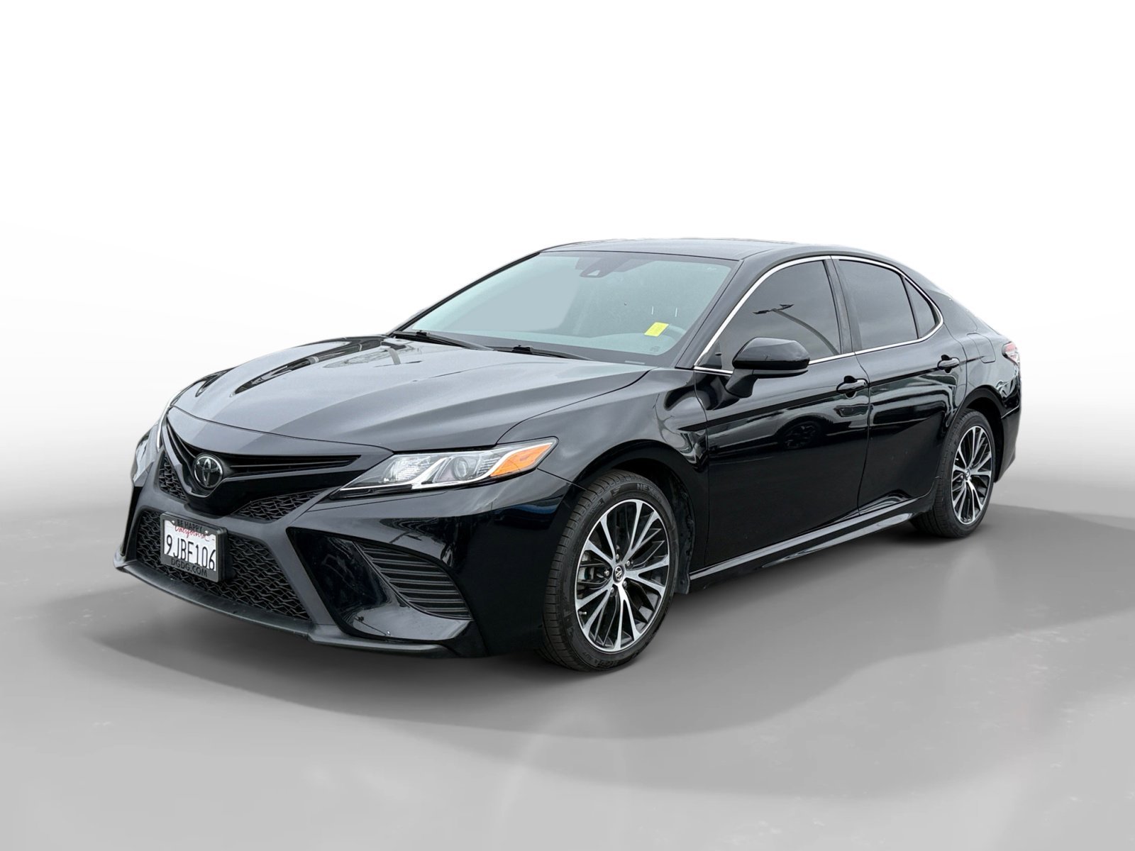 2019 Toyota Camry 2.5 Auto SE's photo