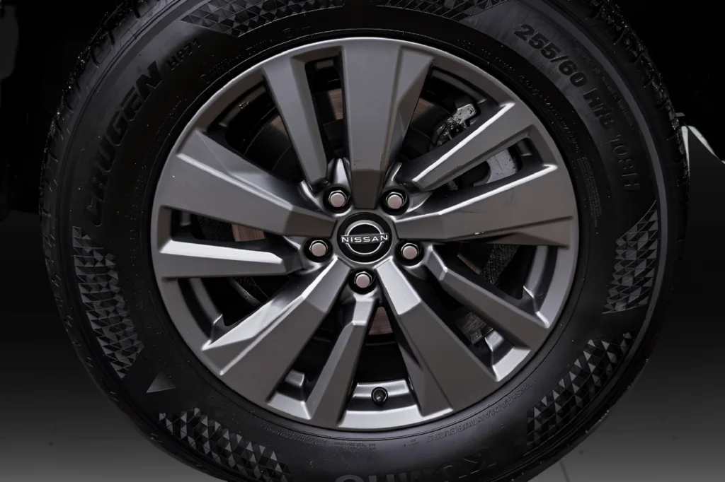 2024 Nissan Pathfinder SV - Photo 18
