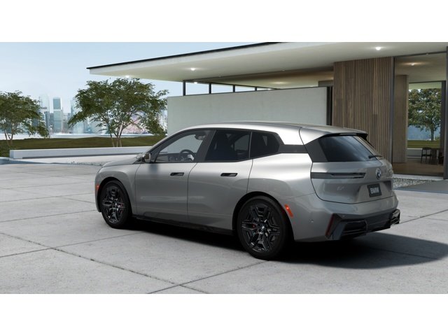 New 2026 Space Silver Metallic BMW xDrive45 image 2