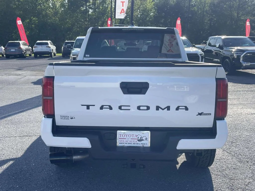 Used 2026 Ice Cap Toyota SR5 image 3