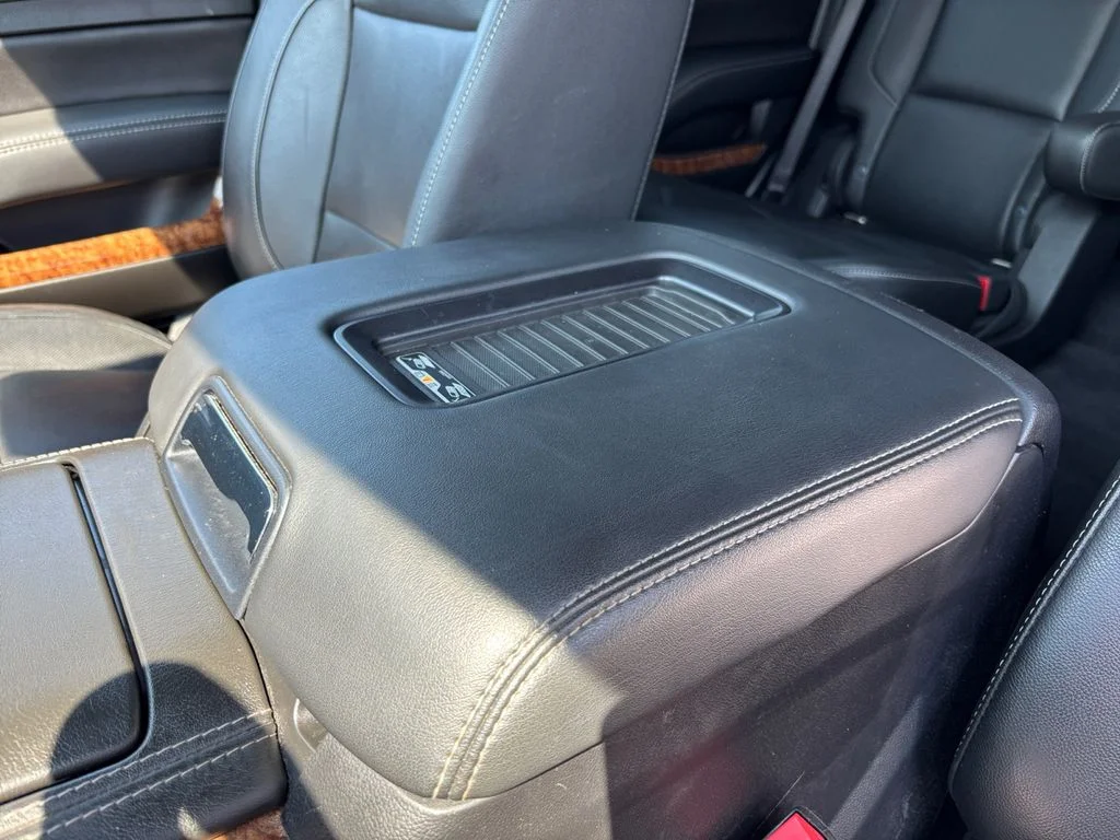 Used 2020 Black Chevrolet Premier image 31