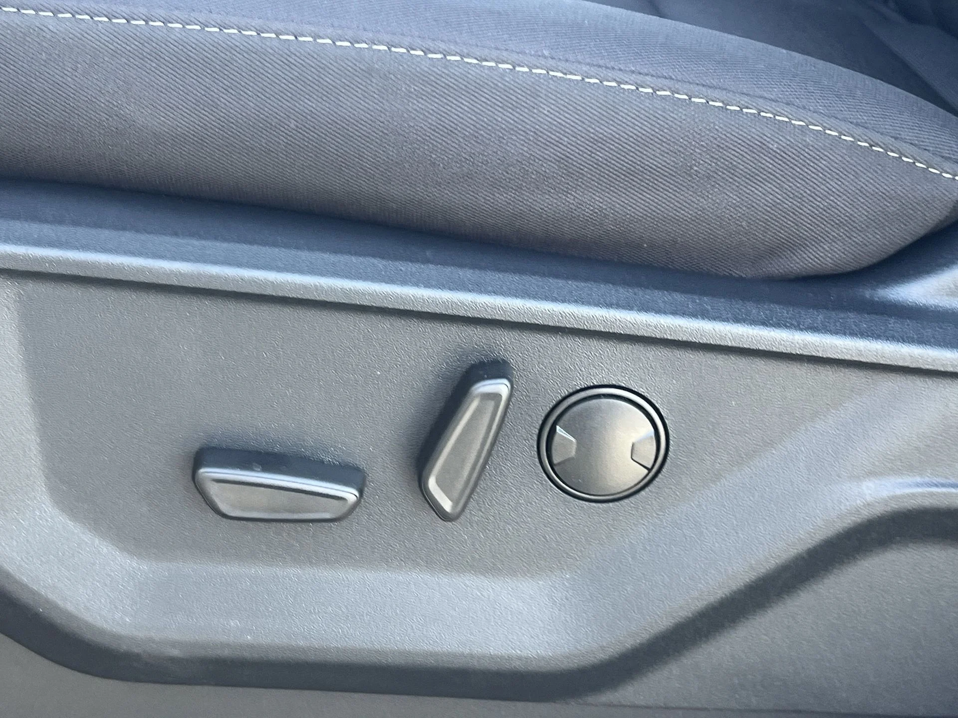 New 2026 Antimatter Blue Metallic Ford XLT image 20