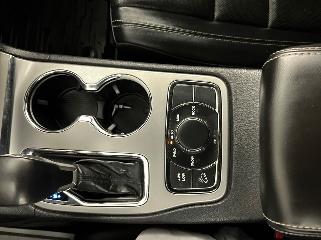 Used 2021 Blue Jeep Limited image 23