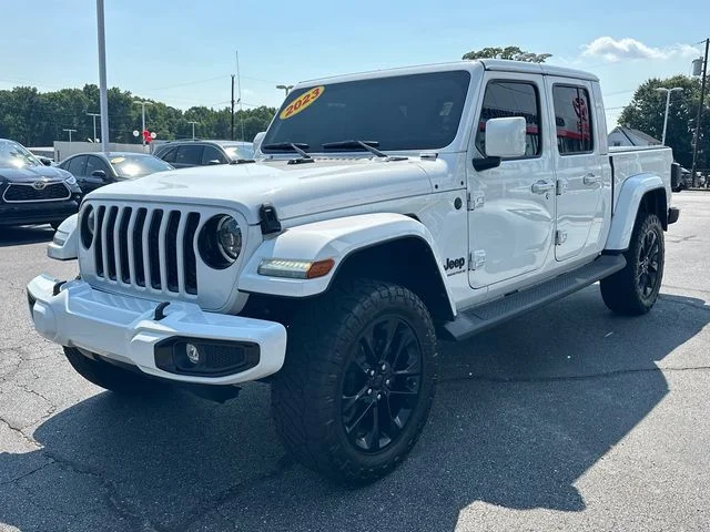 Used 2023 White Jeep High Altitude image 7