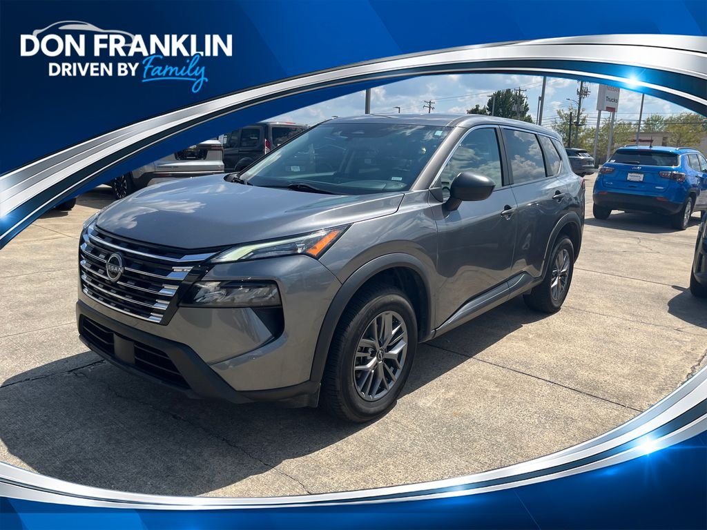 Used 2024 Gray Nissan S image 1