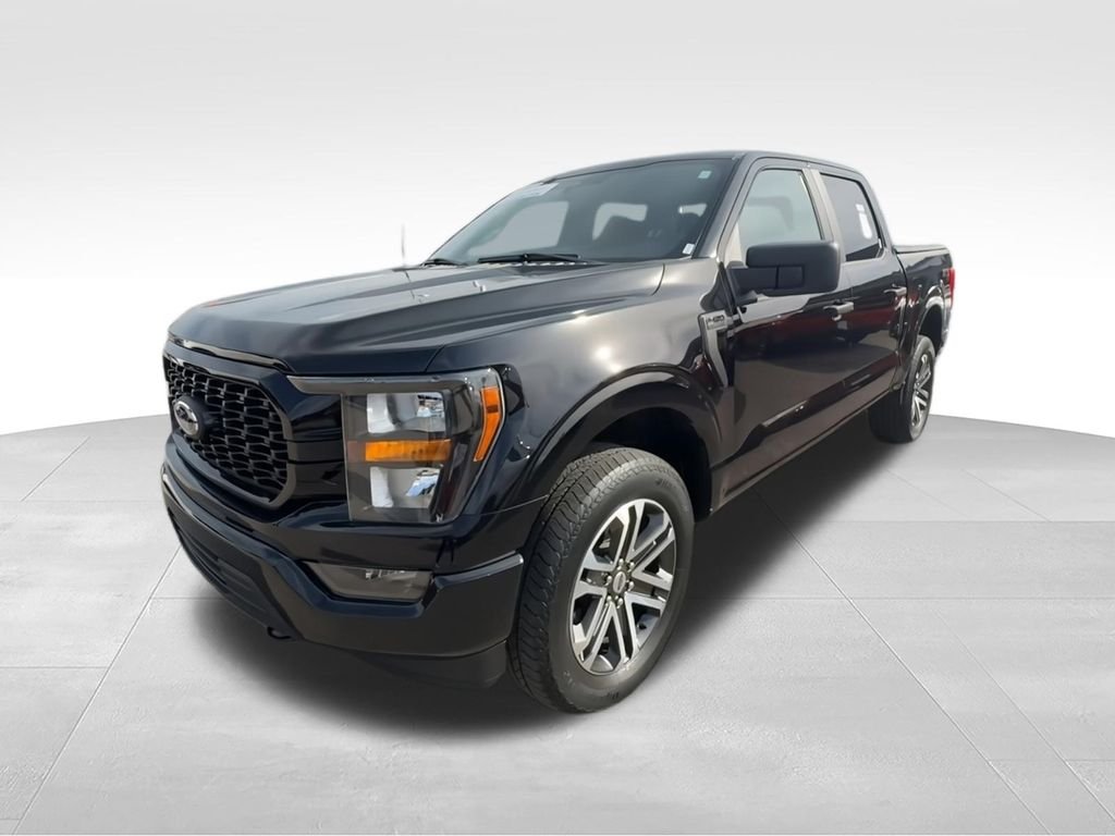 Used 2023 Black Ford XL image 4