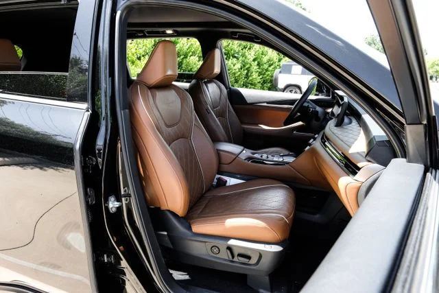 Used 2022 Black INFINITI Autograph image 46