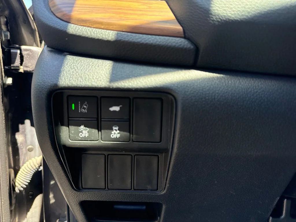 Used 2022 Modern Steel Metallic Honda EX-L image 17