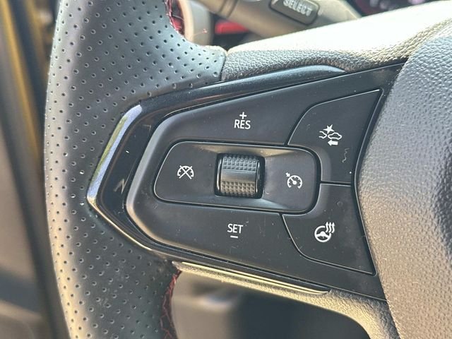 Used 2024 Yellow Chevrolet 1RS image 27