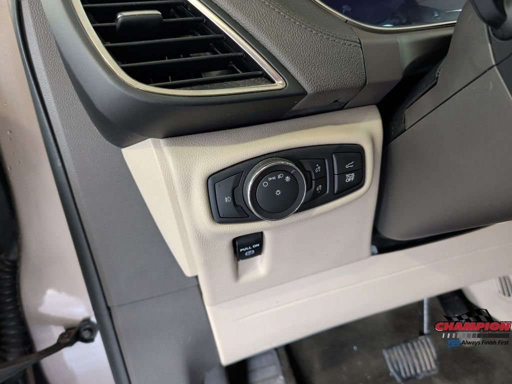 Used 2019 Brown Lincoln Select image 27