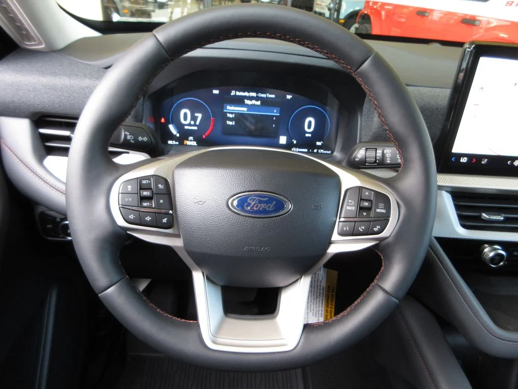 New 2026 Carbonized Gray Metallic Ford Active image 15