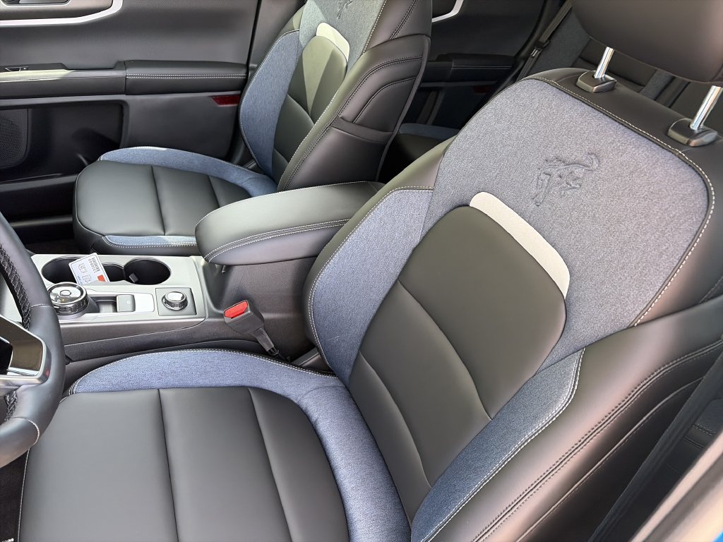 New 2026 Velocity Blue Metallic Ford Outer Banks® image 12