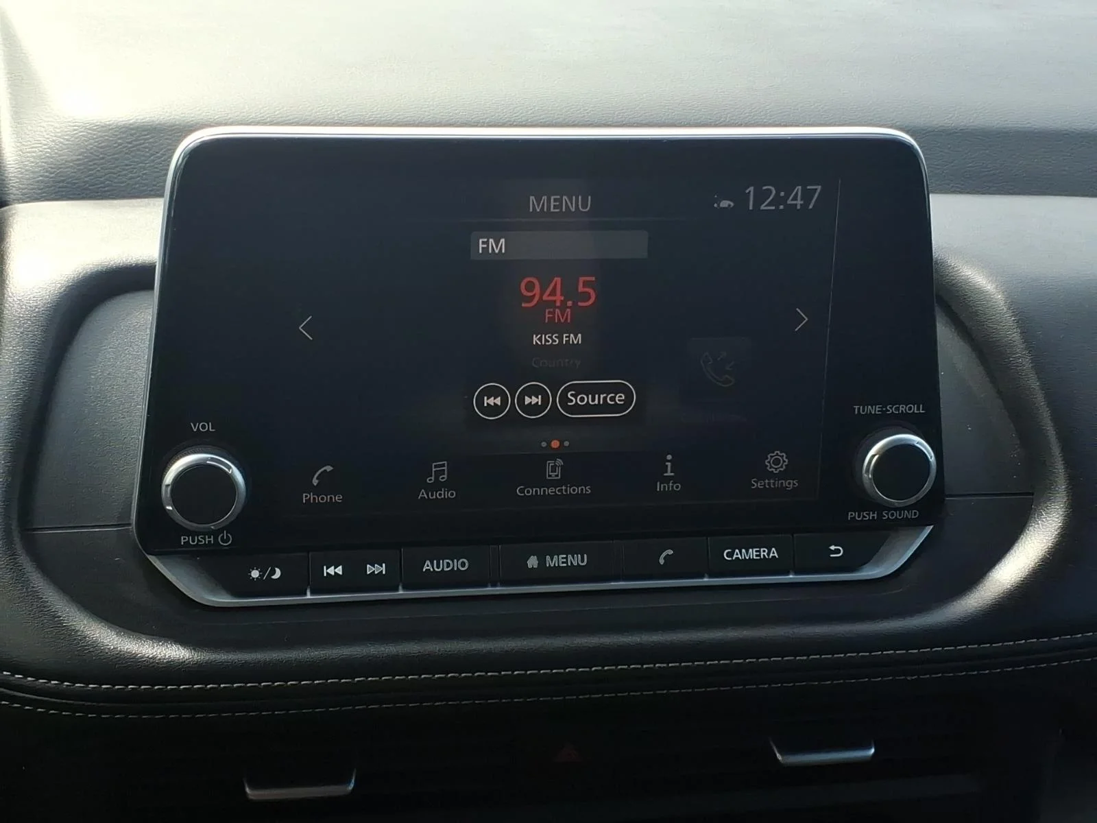 Used 2025 Super Black Nissan SV image 20