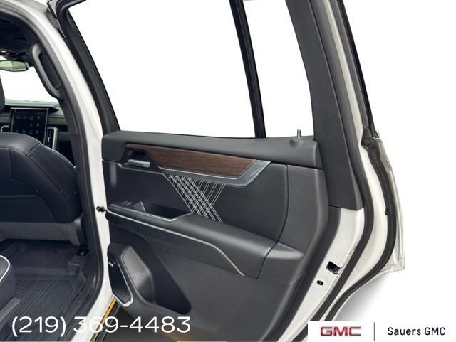 2024 GMC Acadia Denali - Photo 22
