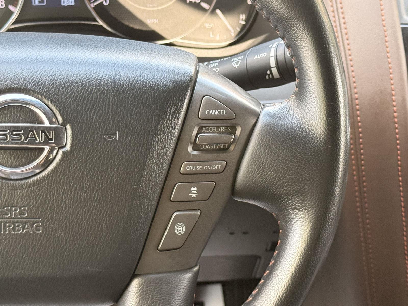 Used 2018 Super Black Nissan Platinum image 30
