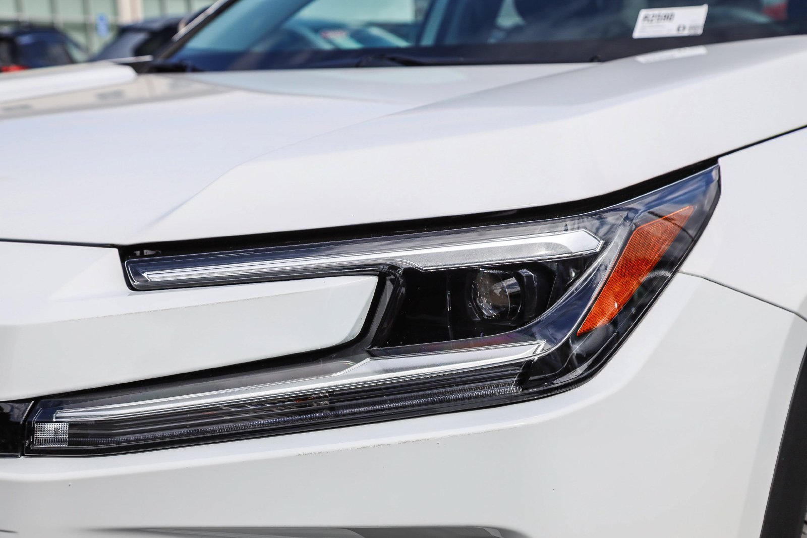 Certified Used 2026 Ice Toyota XLE Premium image 11