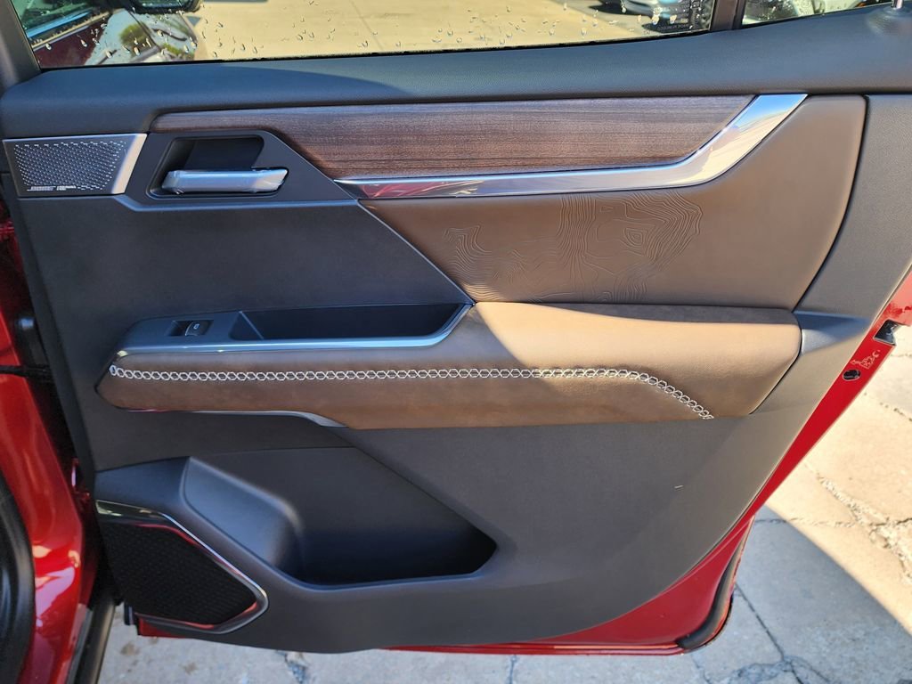 2026 GMC Acadia Denali Ultimate - Photo 46