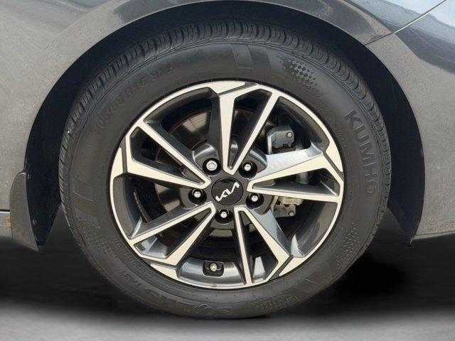 Certified Used 2024 Gray Kia LXS image 46