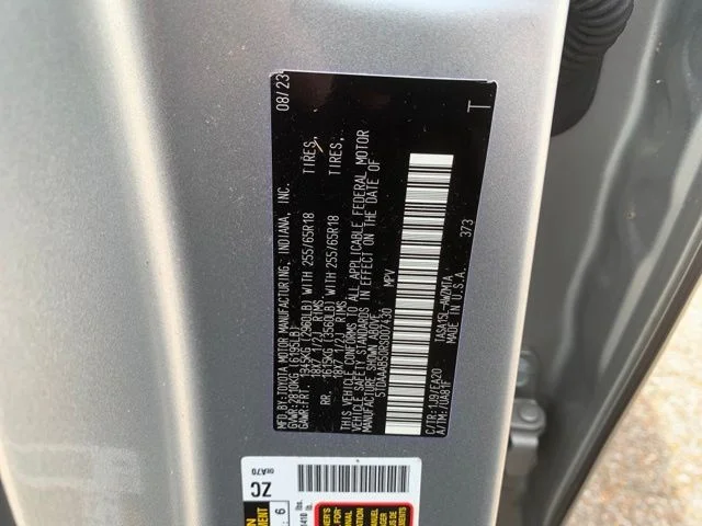 Used 2024 Silver Toyota XLE image 31