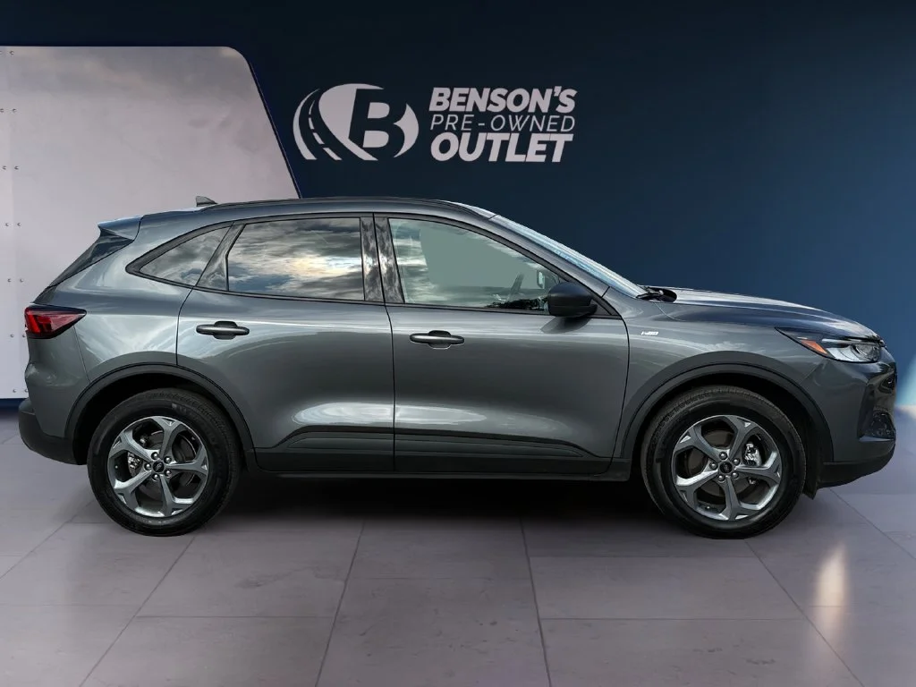 Used 2025 Gray Ford ST-Line image 6