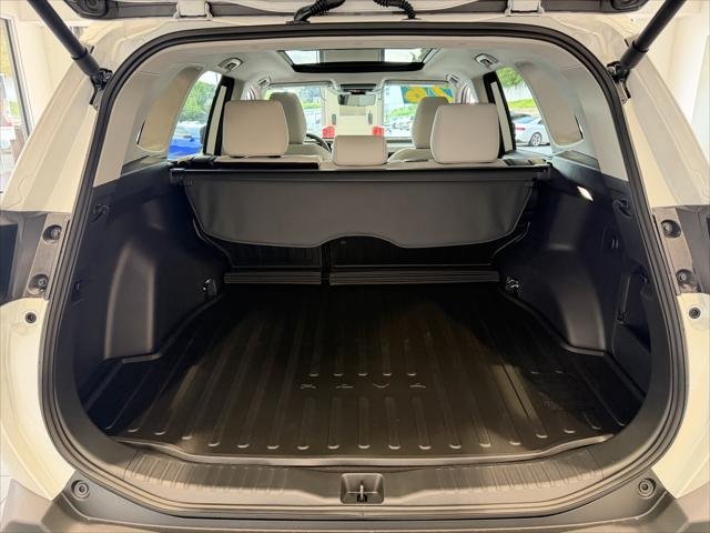 Certified Used 2026 WIND CHILL PEARL* Toyota  image 30
