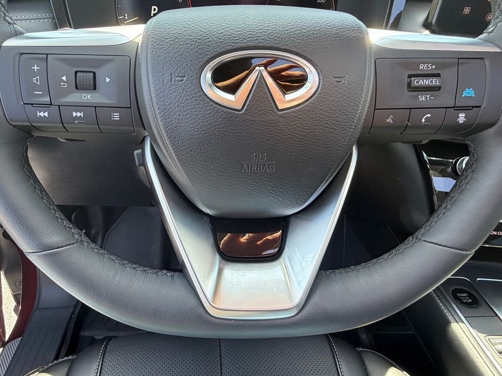 Used 2026 Red INFINITI LUXE image 24