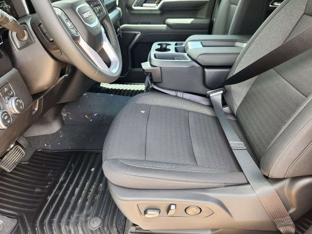 2026 GMC Sierra 1500 SLE - Photo 8