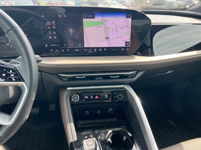 Used 2025  Audi 2.0T Premium Plus image 21