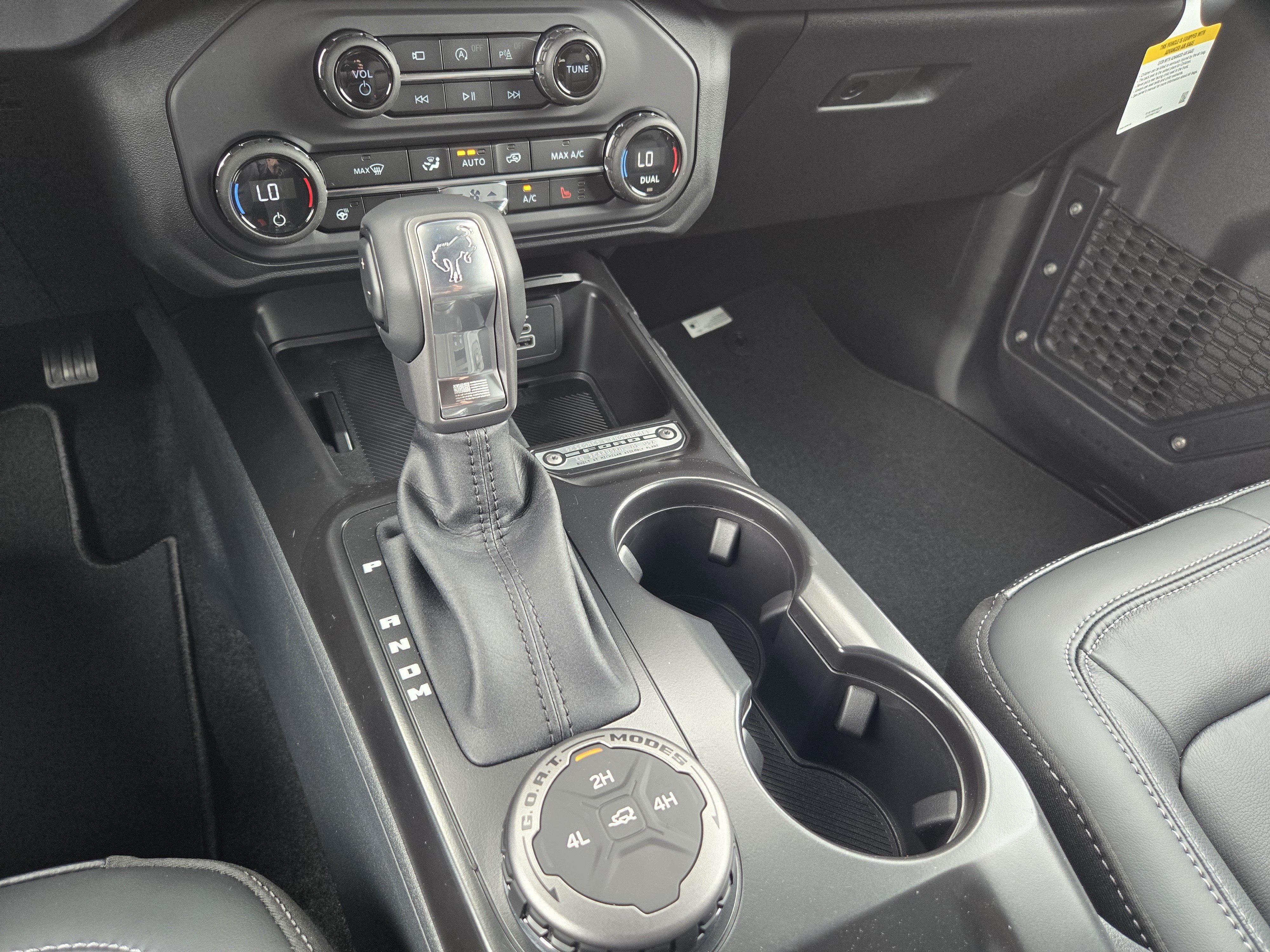 New 2026 Avalanche Gray Ford Outer Banks image 14