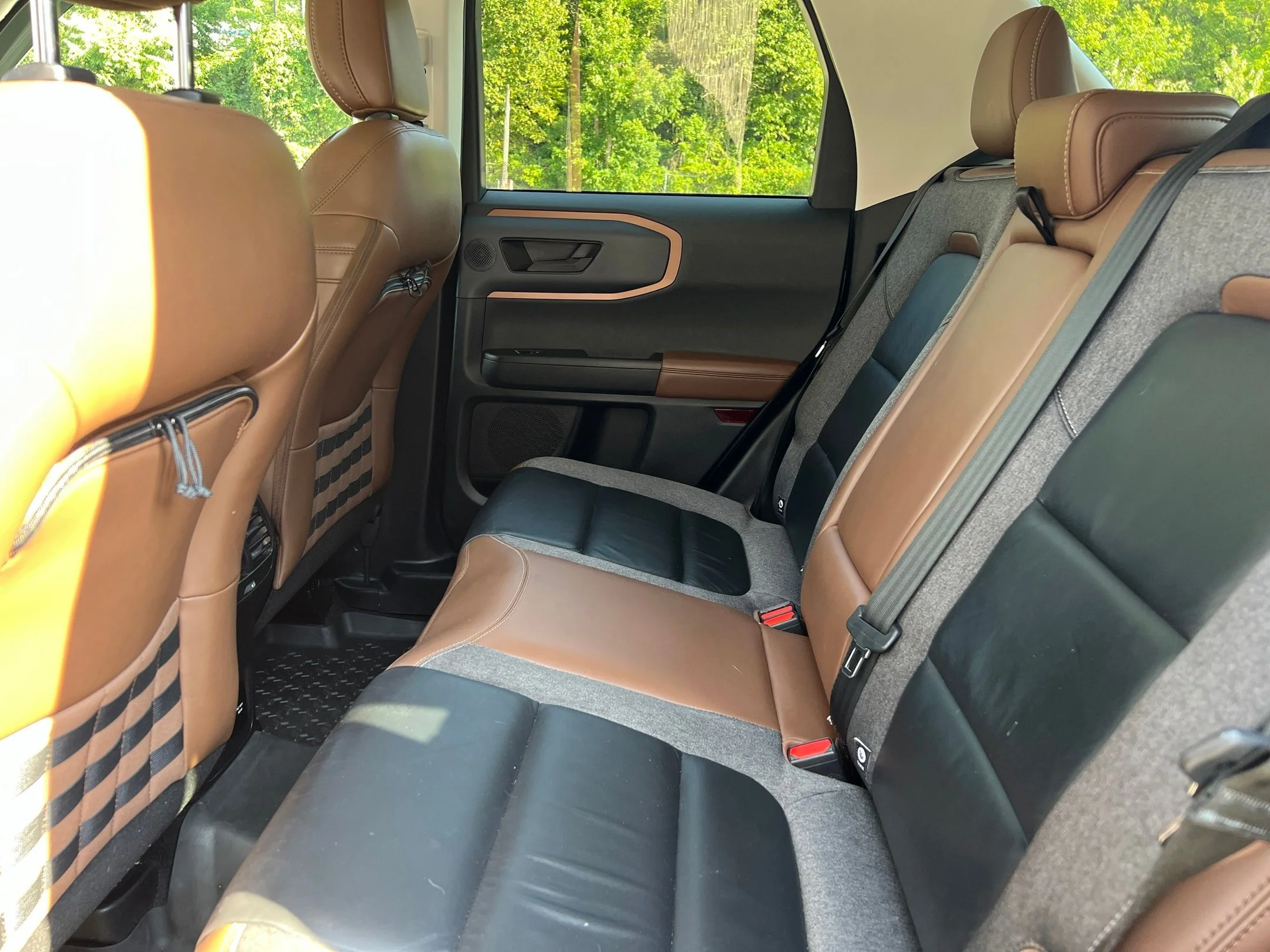 Used 2022 Gray Metallic Ford Outer Banks image 24