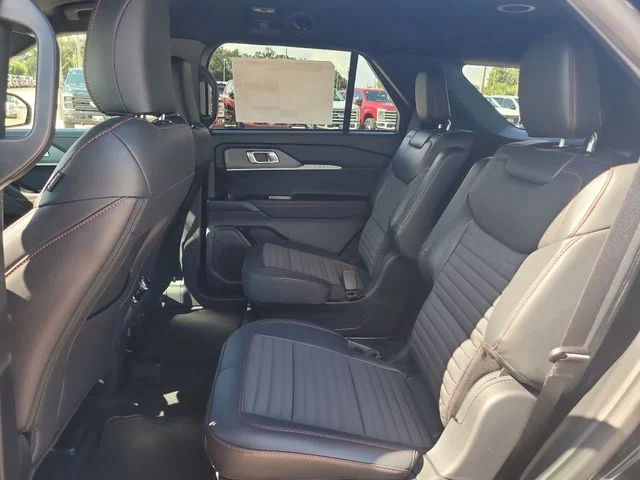 New 2027 Black Metallic Ford ST-Line image 13