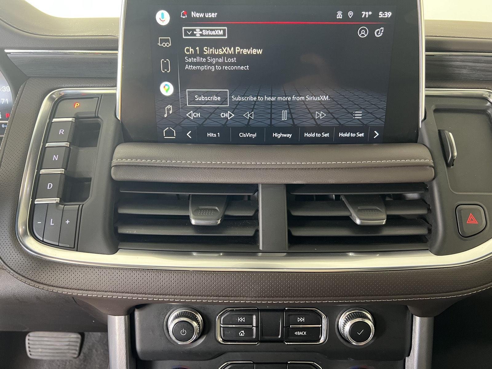 Used 2022 White Frost GMC SLT image 17