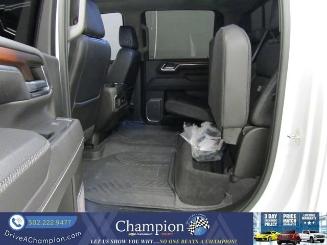 Used 2024 White Frost Tricoat GMC Denali image 29